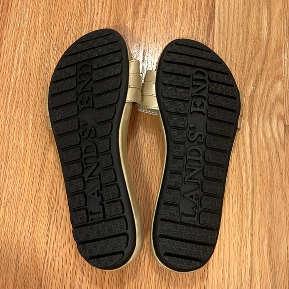 Land’s End Gold Sandals - Picture 5 of 8